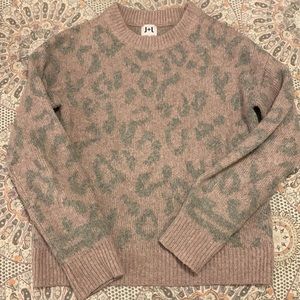 John + Jenn Purple Leopard Print Sweater - XS